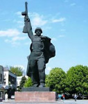 Память, облаченная в гранит